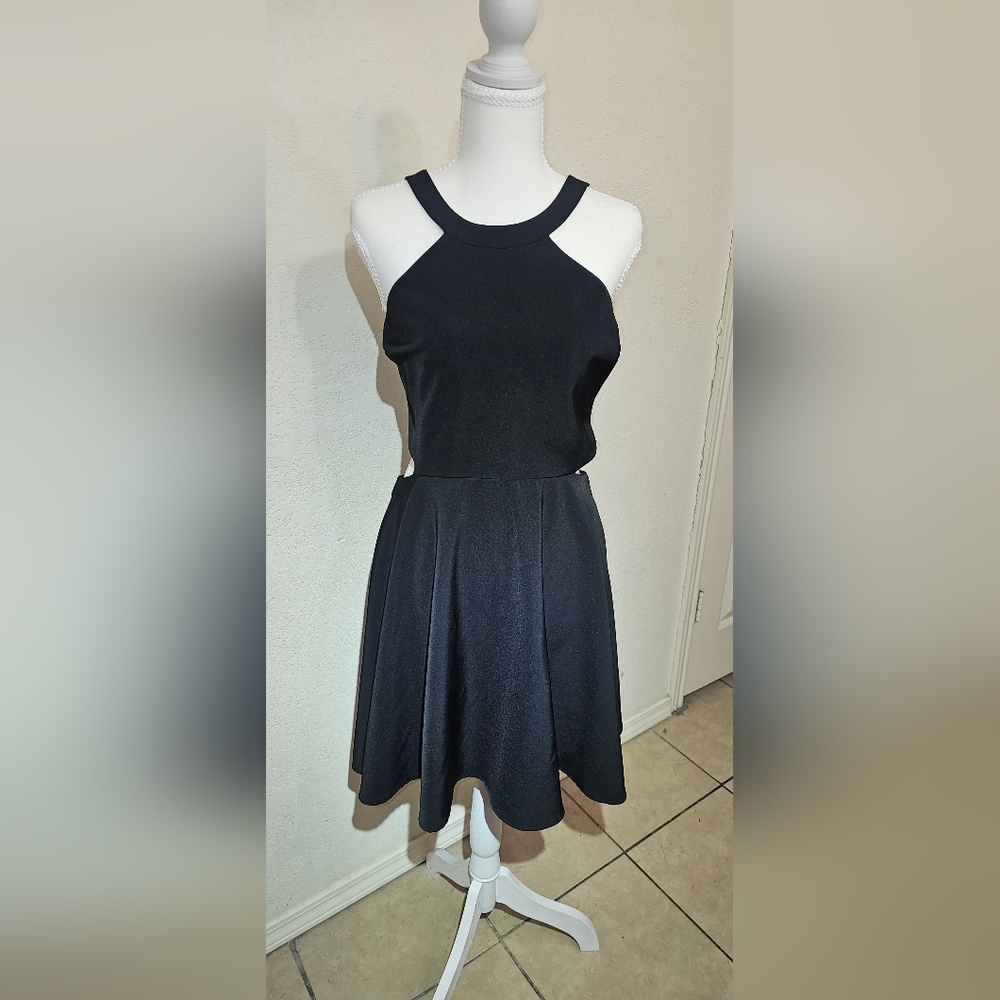 Express Black Garment with Zipper Detail